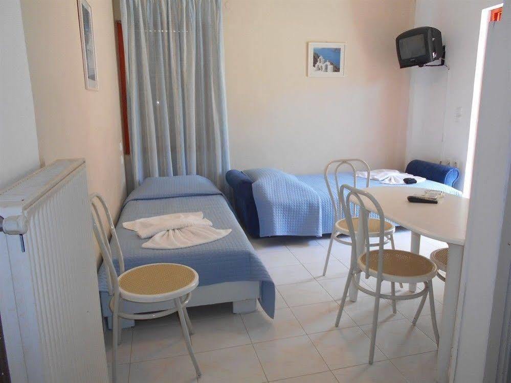 Ilona Apartments Chrissi Akti Chania Exterior foto