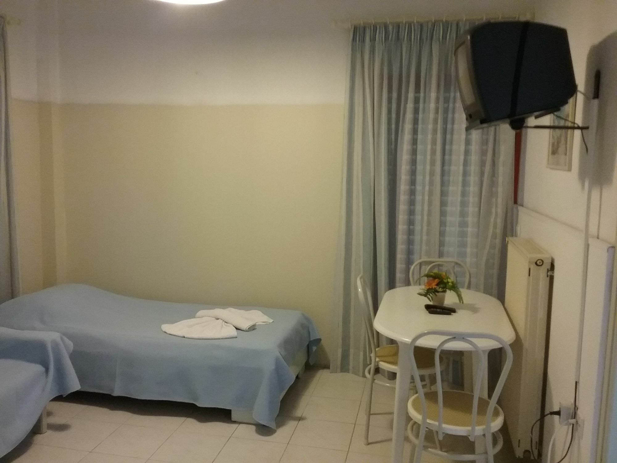 Ilona Apartments Chrissi Akti Chania Exterior foto